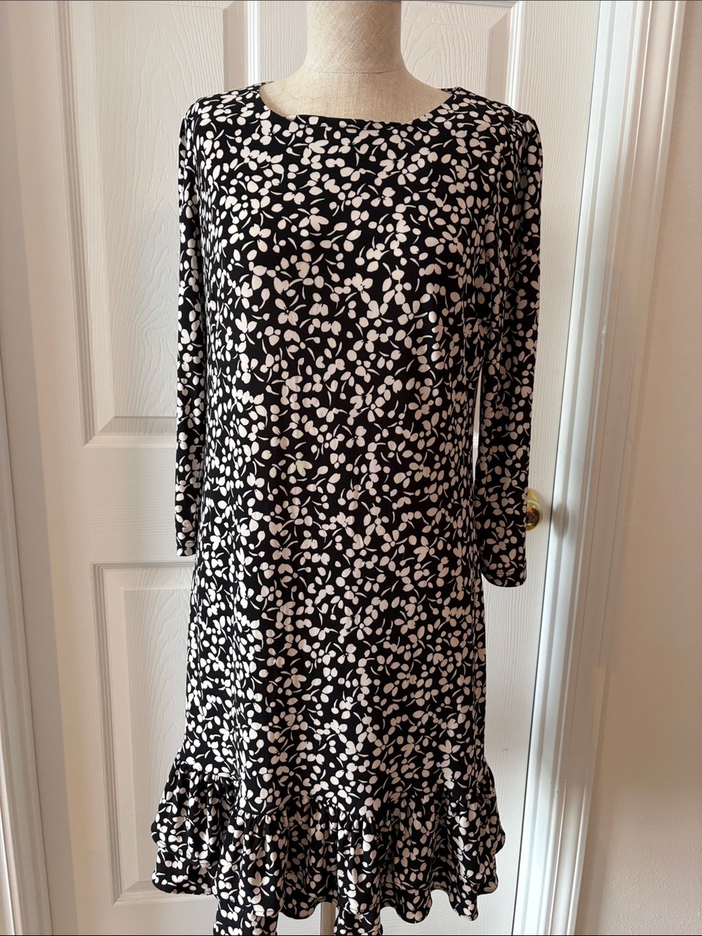 TOMMY HILFIGER DRESS SIZE 10
